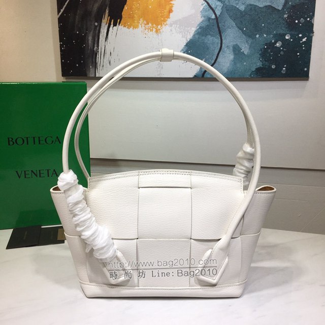 Bottega veneta高端女包 寶緹嘉爆款THE ARCO編織款手提包  BV經典款蝙蝠包  gxz1111